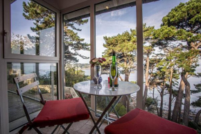 La loge, La Loge House overlooking the sea in Per